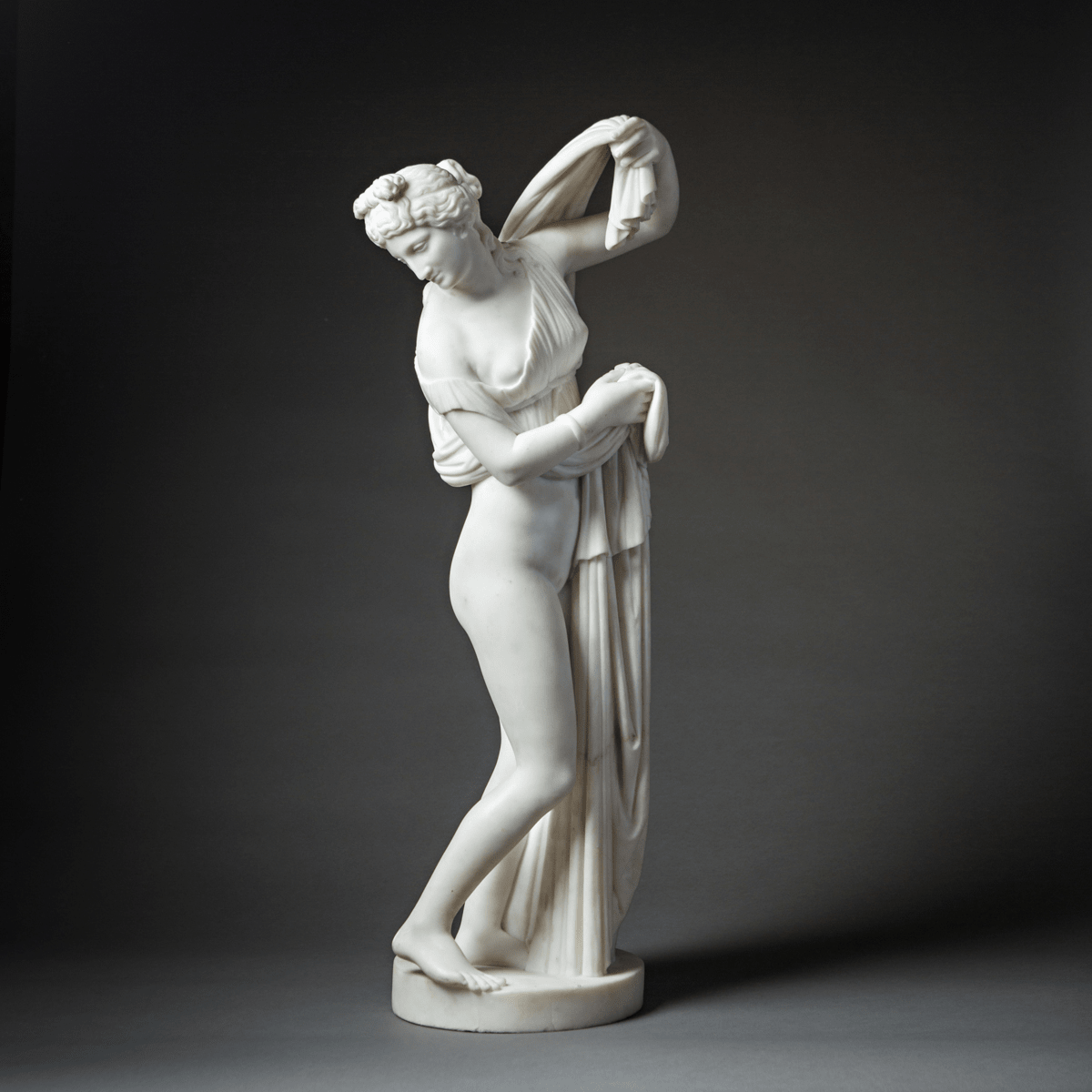 aphrodite-marble-statue-posing