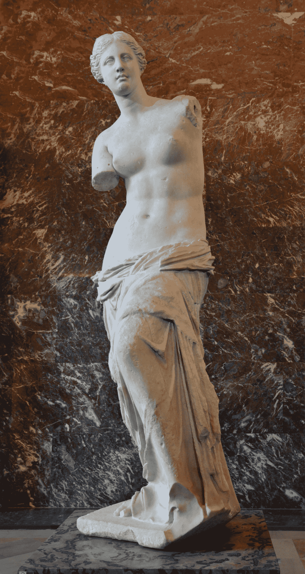 Venus de milo marble statue