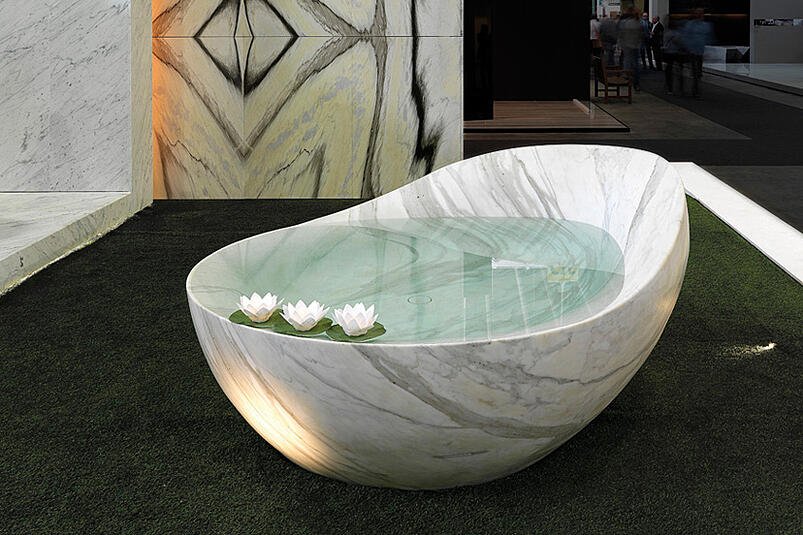 Calming Oval Marble Tub